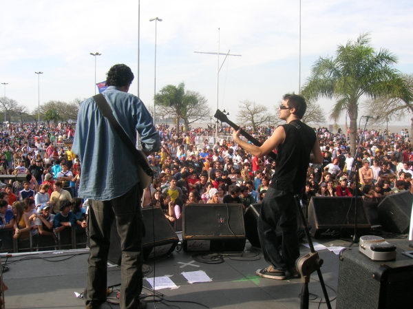Fiesta de la Primavera 2006 junto a Las Pelotas (Santa Fe). 